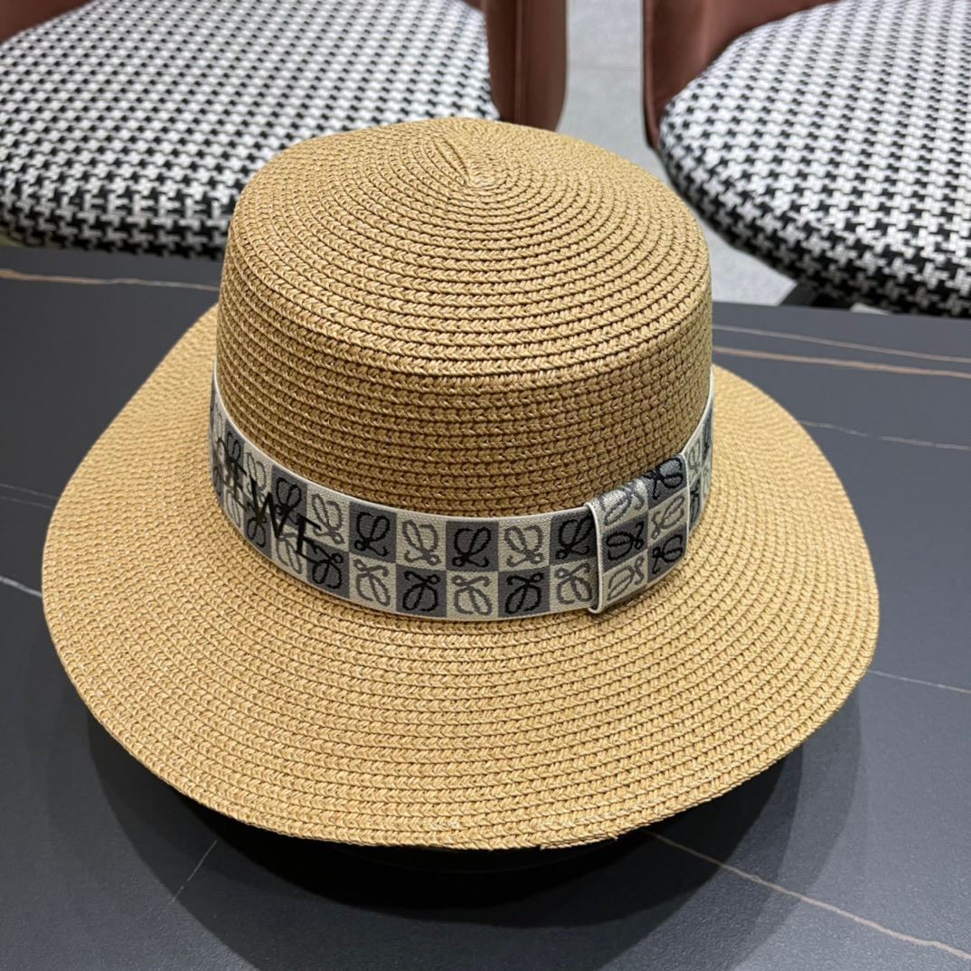 Loewe Caps